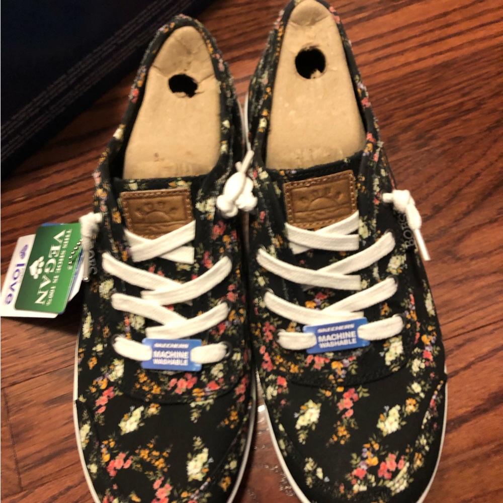 NWT Skechers Washable Slip-On Sneakers - Calm Harmony